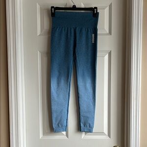 Gymshark Blue Leggings with Gradient Color Effect and Tapered Design